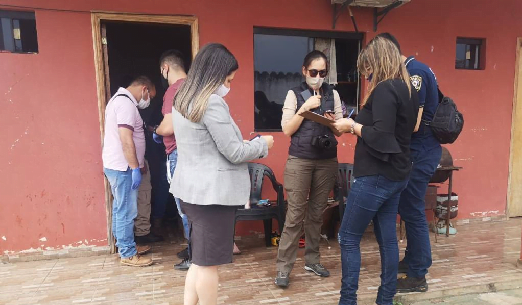 Cae Banda De Travestis Dedicada A La Sextorsión Noticiero Paraguay Cae Banda De Travestis Dedicada A La Sextorsión Noticiero Paraguay