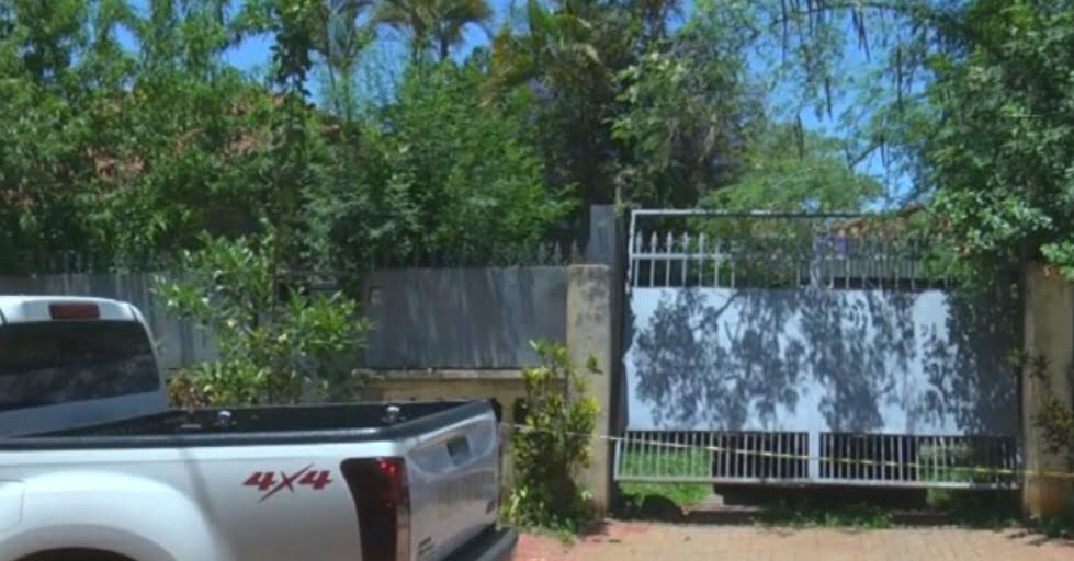 Allanan la casa del ex fiscal Javier Ibarra en busca del arma asesina