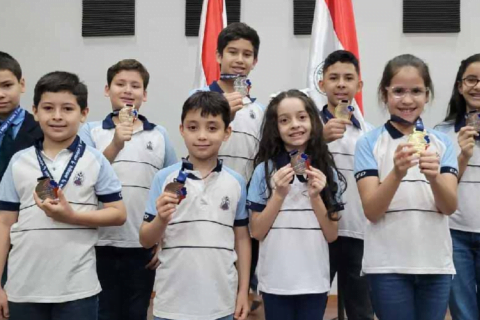 Estudiantes ovetenses ganan medallas en Olimpiada Infantil de Matemática