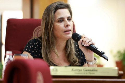 Corte admite acción de Kattya González contra destitución pero rechaza medida cautelar