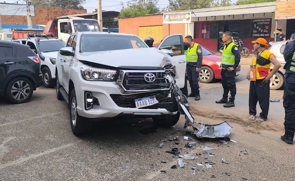 Persecución y balacera: robó una camioneta y fue capturado luego de chocar