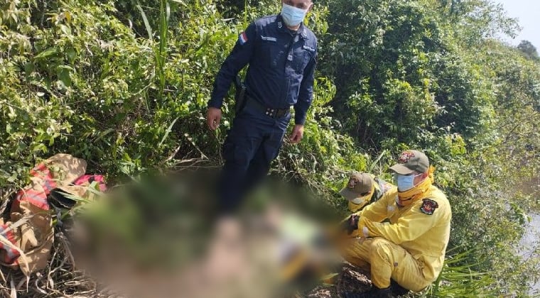 Hallan cuerpo sin vida en un arroyo: lo ataron a mochila cargada de piedras en Repatriación