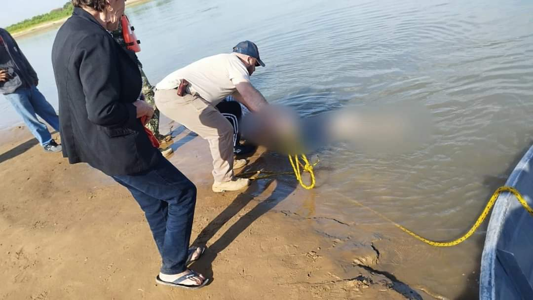 Hallan el cuerpo de uno de los cuatro adolescentes desaparecidos en el río Paraguay