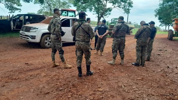 Policía herido en enfrentamiento con invasores en Corpus Christi