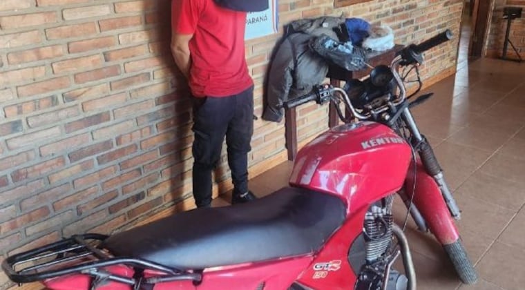 Simuló el robo de su moto y fue detenido tras intentar incendiar un vehículo