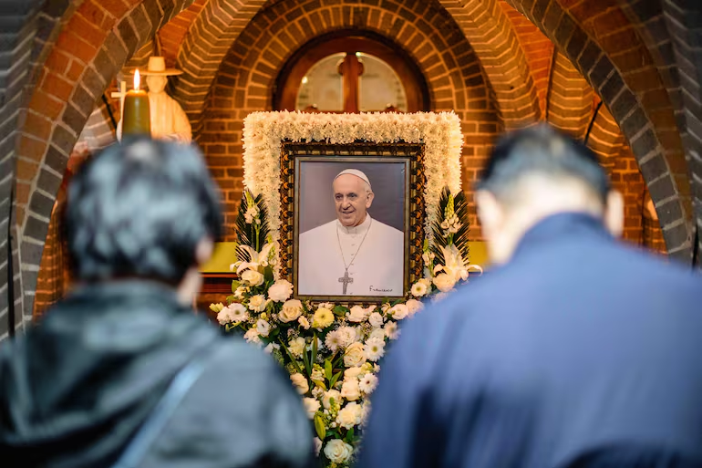 Funeral del papa Francisco será el sábado en la plaza de San Pedro