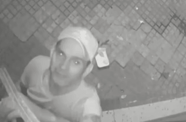 Joven fue atacada por delincuentes que ingresaron a su departamento mientras dormía