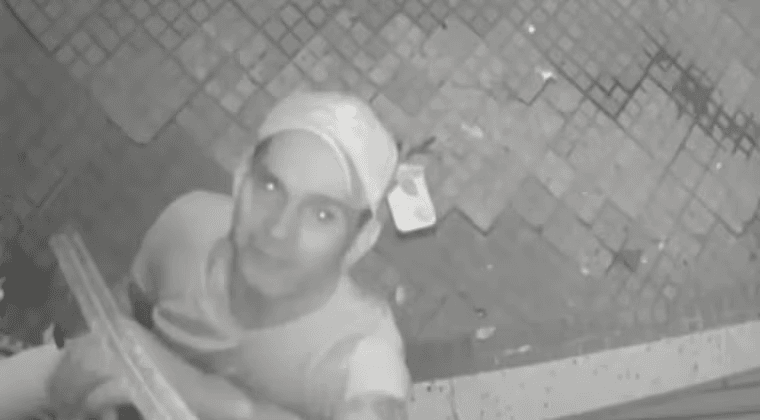 Joven fue atacada por delincuentes que ingresaron a su departamento mientras dormía