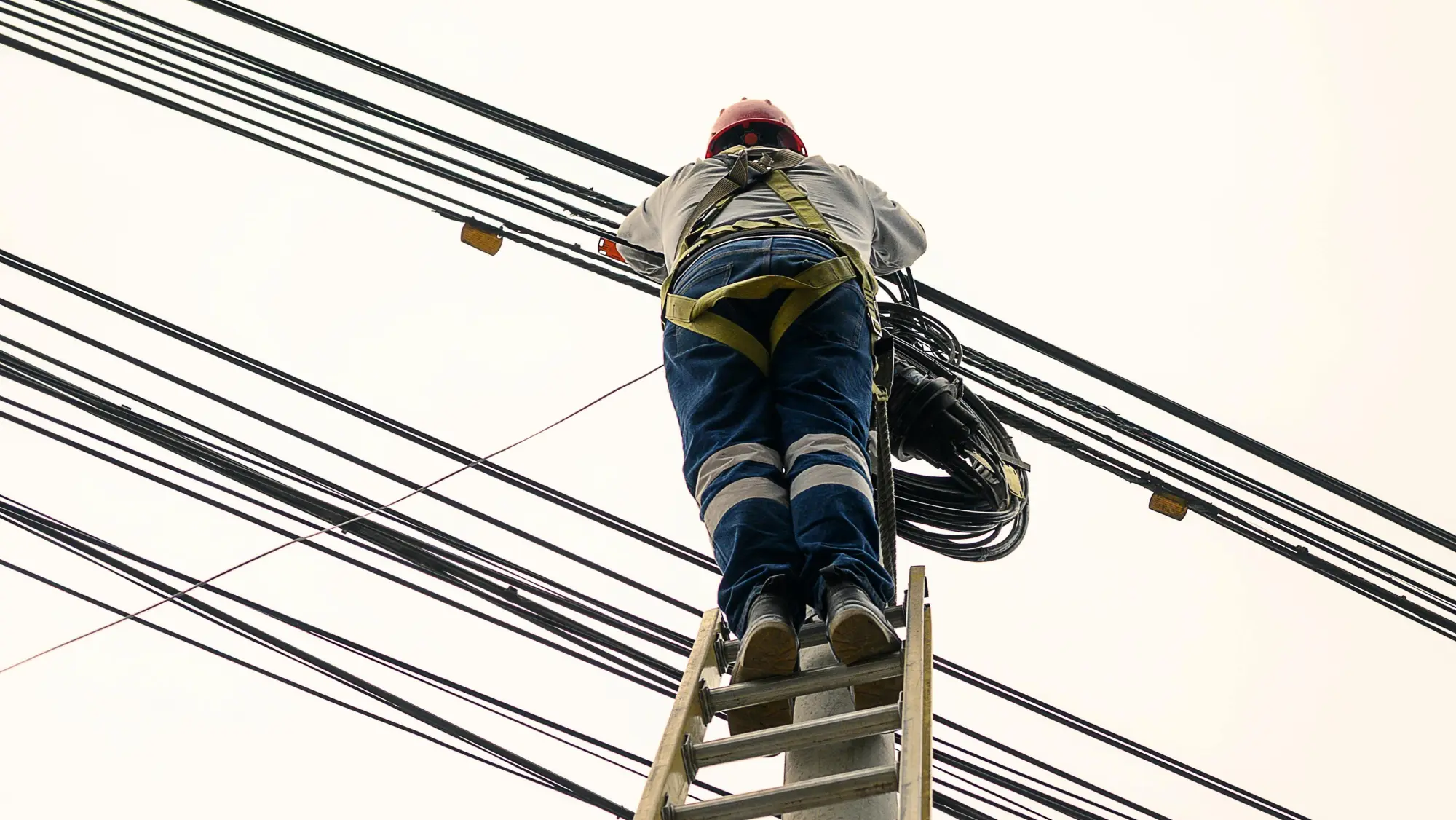 Hombre fallece tras recibir descarga eléctrica en Culantrillo, Concepción