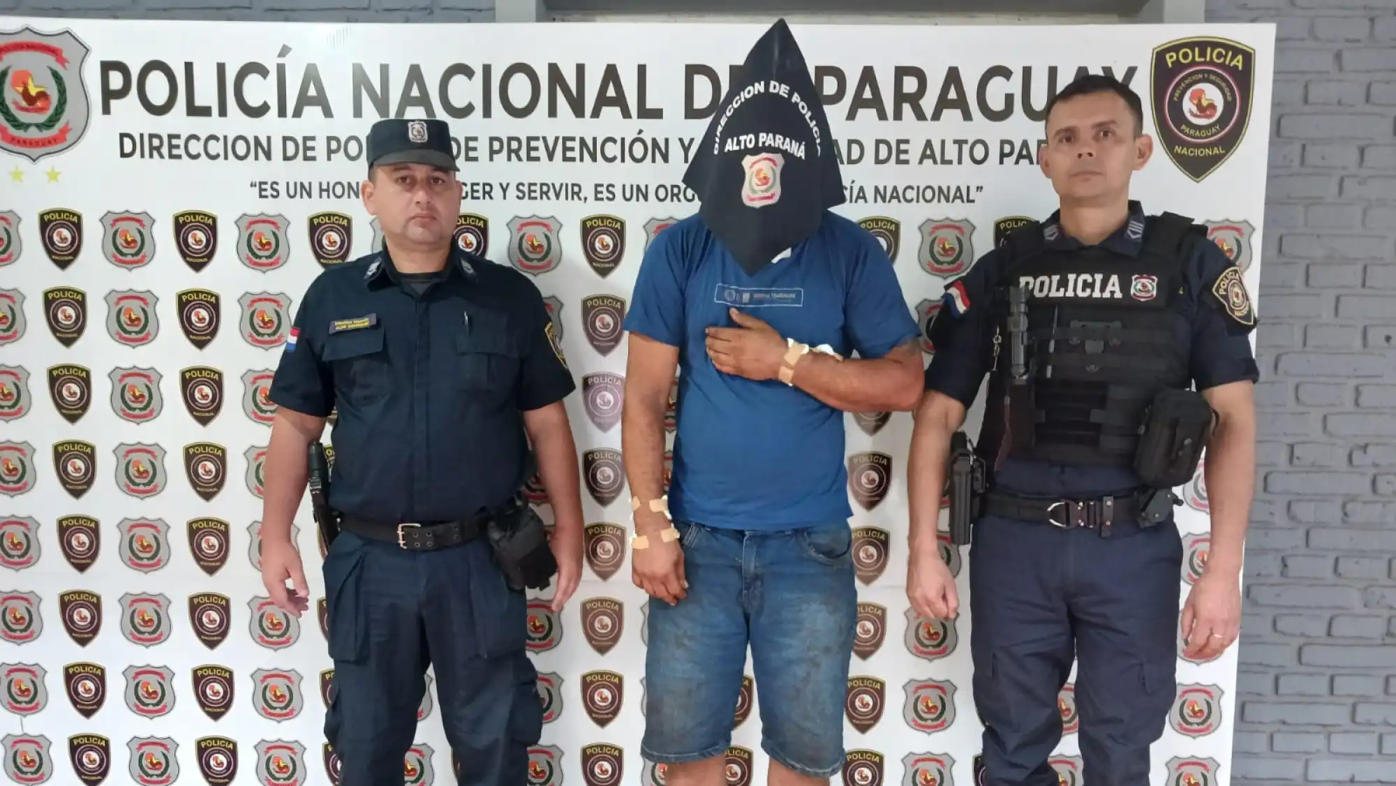 Detienen a hombre que intentó matar a la hija de su ex pareja