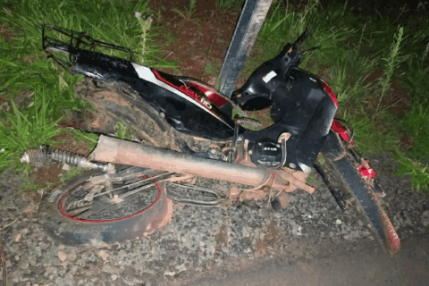 Dos niñas mueren y una joven queda herida tras choque entre auto y moto en San Pedro