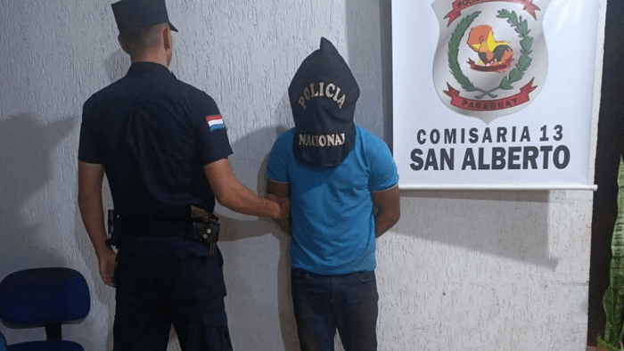 Joven brasileño es detenido tras coacción a su vecina para cumplir “pacto con el diablo”