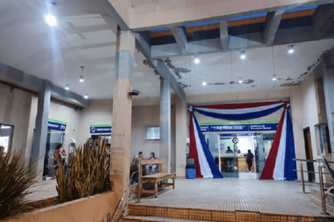 Miedo en plena guardia: asaltan a una enfermera dentro de una clínica del IPS