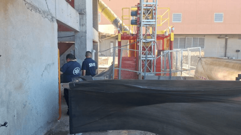 Obrero fallece tras caída desde altura en obra en construcción en Asunción
