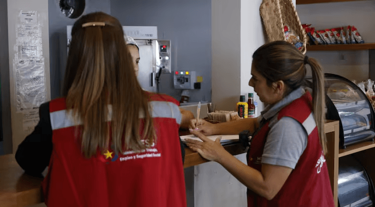 Chipería pide disculpas e indemniza a embarazada víctima de violencia laboral Chipería pide disculpas e indemniza a embarazada víctima de violencia laboral