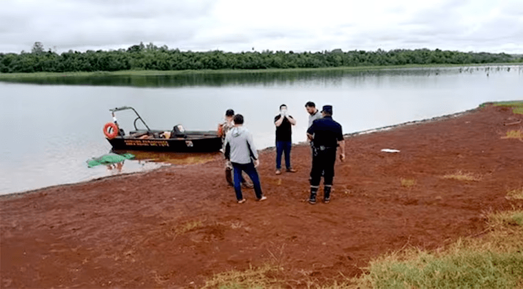 Hallan sin vida a adolescente que huyó de su casa en aguas del lago Itaipú
