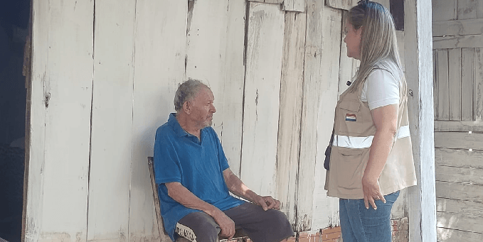 Abuelito vive en extrema pobreza y necesita ayuda solidaria en Coronel Oviedo