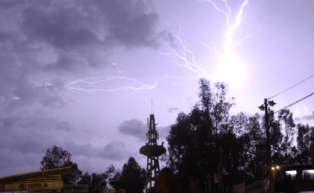 Tormenta similar a la de la semana pasada podría replicarse este sábado, alertan