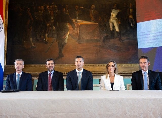 Paraguay diseña modelo de gestión con Hospital Albert Einstein para transformar el Hospital Nacional de Itauguá