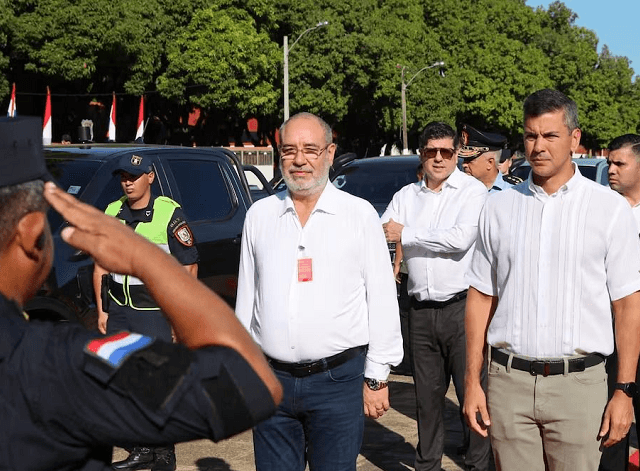 Gobierno entrega insumos, equipos tácticos y logística a la Policía Nacional Gobierno entrega insumos, equipos tácticos y logística a la Policía Nacional