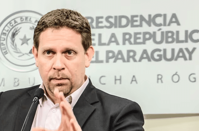 Eddie Jara renuncia a la presidencia de Petropar