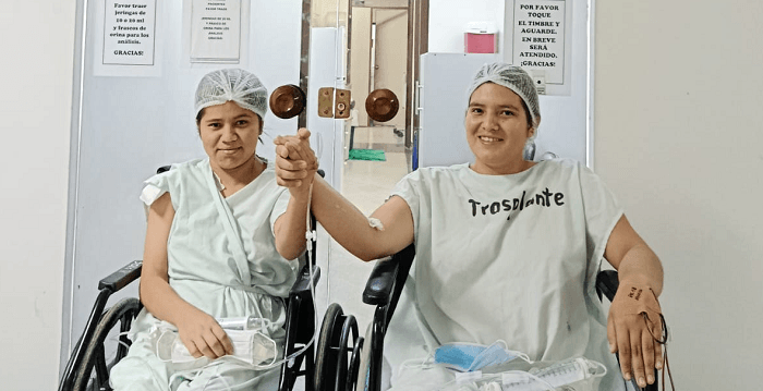 Amor de primas: tras 11 años de hemodiálisis, joven recibe un riñón donado por su prima Amor de primas: tras 11 años de hemodiálisis, joven recibe un riñón donado por su prima