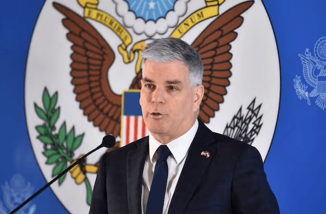 “El peor embajador que ha pisado el suelo paraguayo”: destrozan a Marc Ostfield