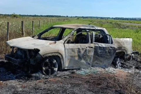 Hallan cuerpo que podría ser de un paraguayo, en una camioneta envuelta en llamas en Brasil