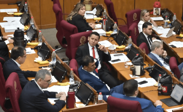 Chaqueñito dice que fue difícil conseguir para su departamento con el MUVH