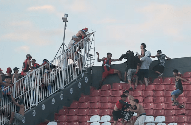 Ordenan prisión para seis hinchas de Cerro tras violento incidente en el superclásico