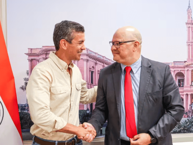 Oscar Lovera es nuevo ministro de Economía y Finanzas Oscar Lovera es nuevo ministro de Economía y Finanzas