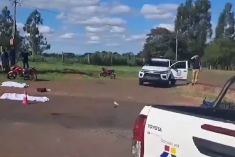 Una mujer, su hijo de 2 años y su hermano adolescente mueren en un triple choque