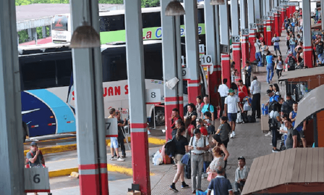 Dinatran liberó horarios de buses de forma anticipada ante gran afluencia de pasajeros