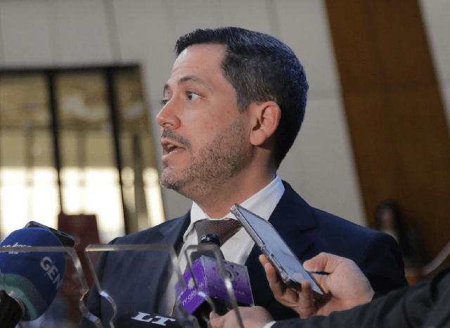 Raúl Latorre: “Alliana tiene todos los méritos” y el equipo cuenta con perfiles destacados Raúl Latorre: “Alliana tiene todos los méritos” y el equipo cuenta con perfiles destacados