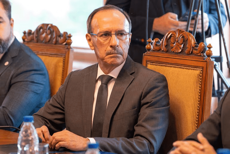 Ministro dice que no habrá desfile militar para enfocarse en secuestrados