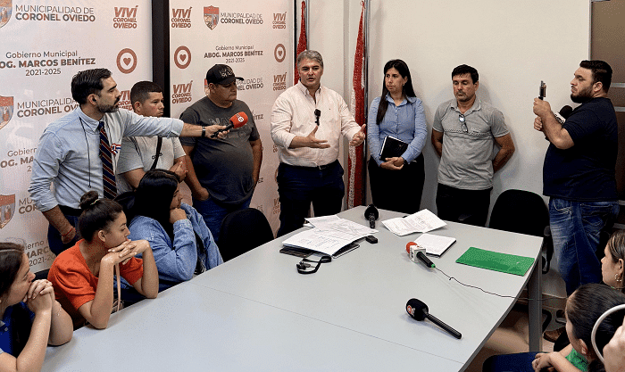 Tras diálogo, intendente logra la paz en Los Mangales