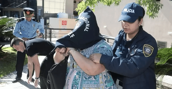 Cae funcionaria y destapan presunta mafia de tobilleras electrónicas