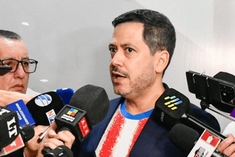 Latorre afirma que desafuero de diputado Mauricio Espínola depende de 53 votos