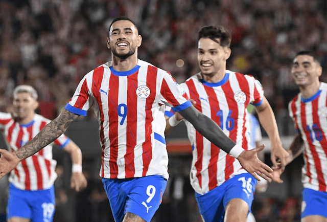 Paraguay vuelve a jugar la Copa del Mundo después de 16 años Paraguay vuelve a jugar la Copa del Mundo después de 16 años