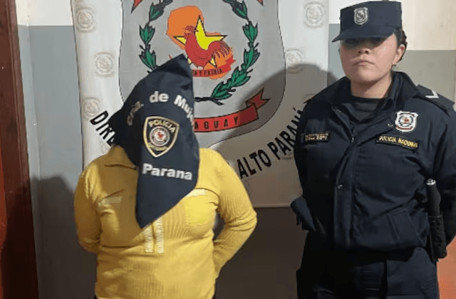 Insólito ataque: madre muerde a una suboficial tras demorar a su hijo