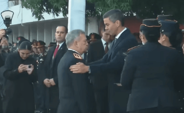 César Silguero asume oficialmente como comandante de la Policía Nacional