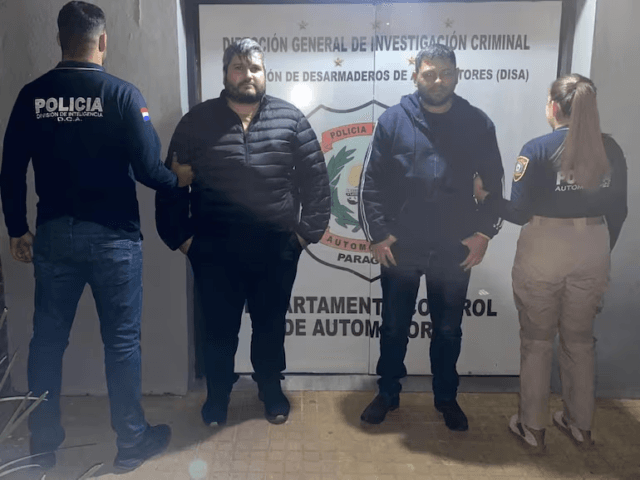 Grupo comando no pudo asaltar aeródromo de Areguá porque se descompuso su vehículo Grupo comando no pudo asaltar aeródromo de Areguá porque se descompuso su vehículo