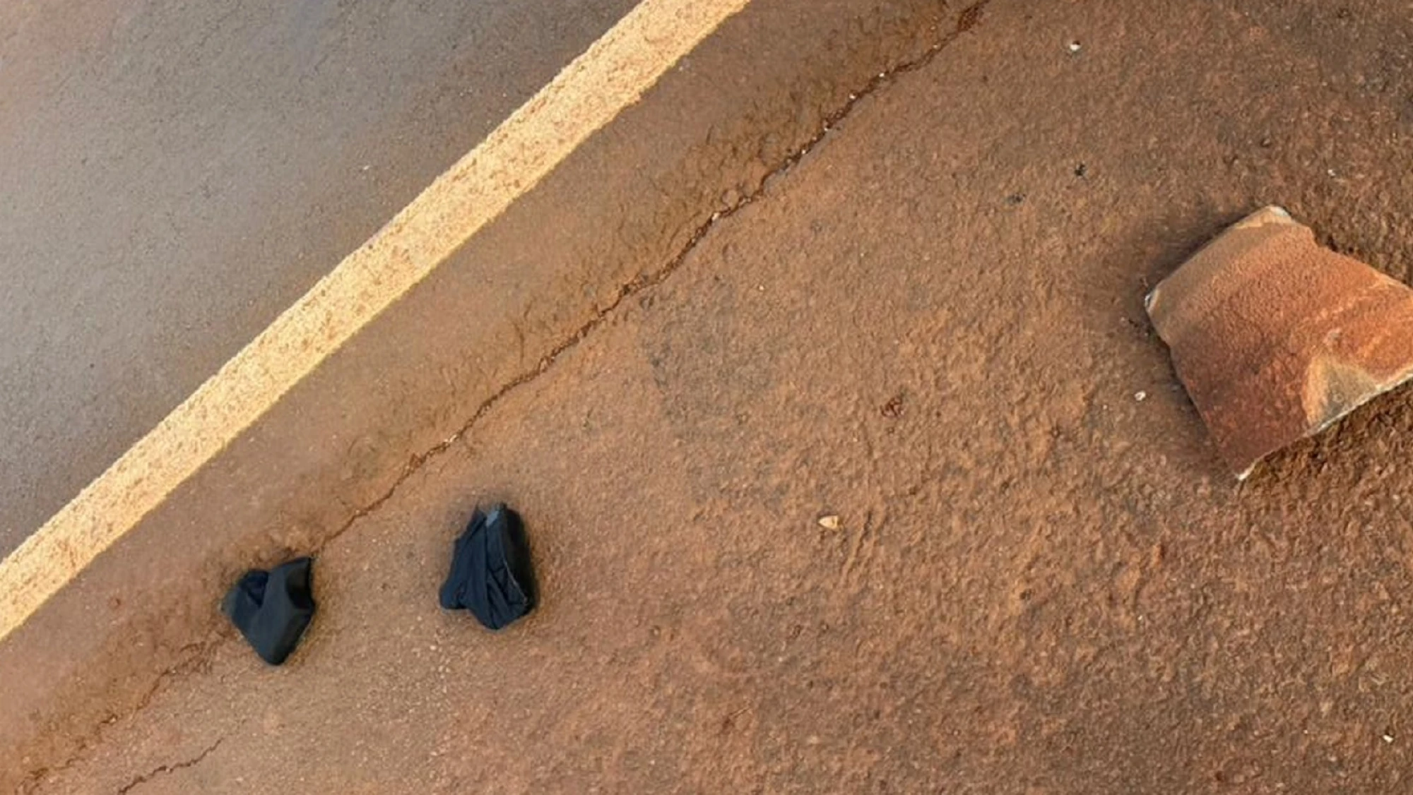 Motociclista muere tras ser blanco de un fragmento de freno de camión en Naranjal