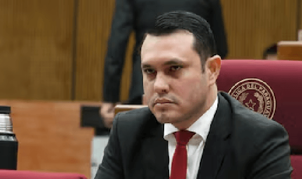 Hernán Rivas cambia de defensa y logra postergar inicio de su juicio para el 10 de agosto Hernán Rivas cambia de defensa y logra postergar inicio de su juicio para el 10 de agosto
