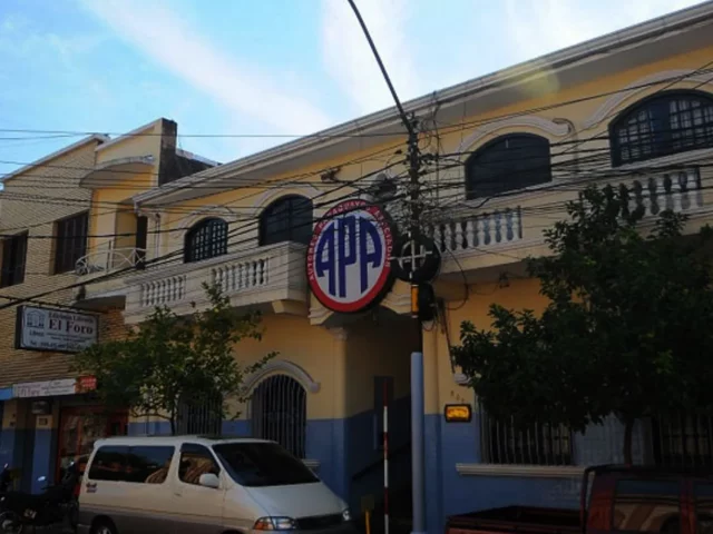 Detienen a ex fiscalizadora de APA con orden de captura de hace 10 años Detienen a ex fiscalizadora de APA con orden de captura de hace 10 años