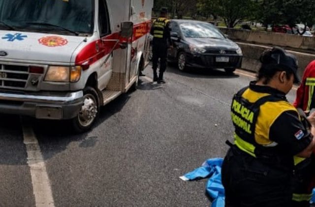 Joven motociclista muere tras caer bajo las ruedas de un camión cisterna en Capiatá
