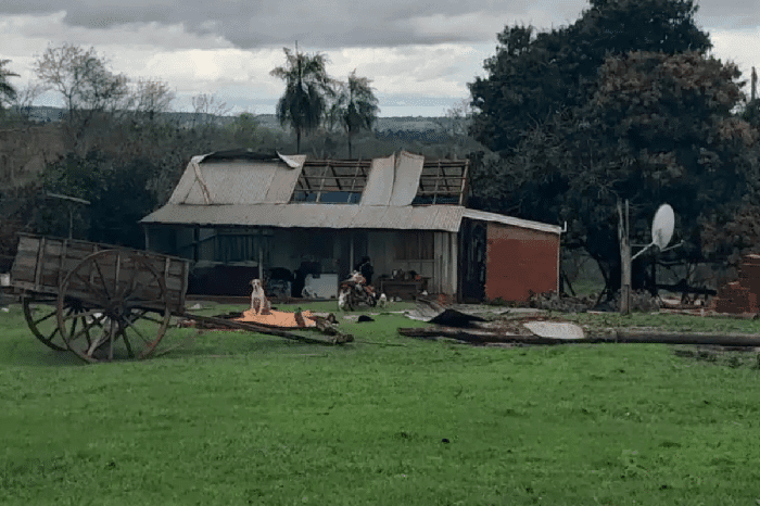 Temporal en Curuguaty deja unas 50 viviendas afectadas Temporal en Curuguaty deja unas 50 viviendas afectadas