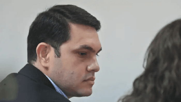 Evalúan pedir 11 años y medio de cárcel para Hernán Rivas por título falso Evalúan pedir 11 años y medio de cárcel para Hernán Rivas por título falso