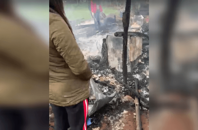 Nuevo intento de feminicidio: la amenazó con destornillador y luego incendió su casa Nuevo intento de feminicidio: la amenazó con destornillador y luego incendió su casa