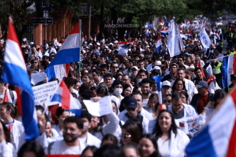 Médicos salieron sin acuerdo y confirman que la huelga continúa